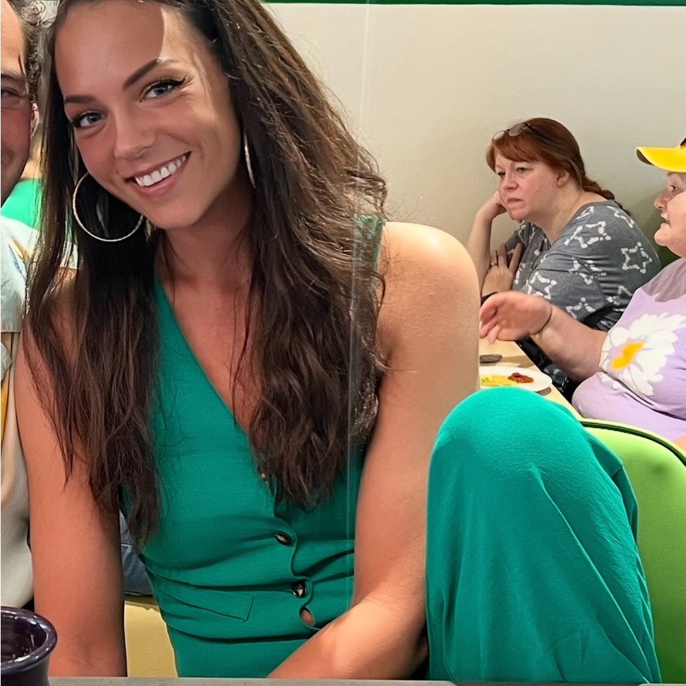 Green Jumpsuit Vest with Sleeveless Design and Wide-Leg Pants